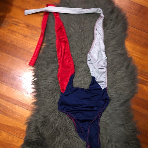 One piece bikini - Picture 4 of 5